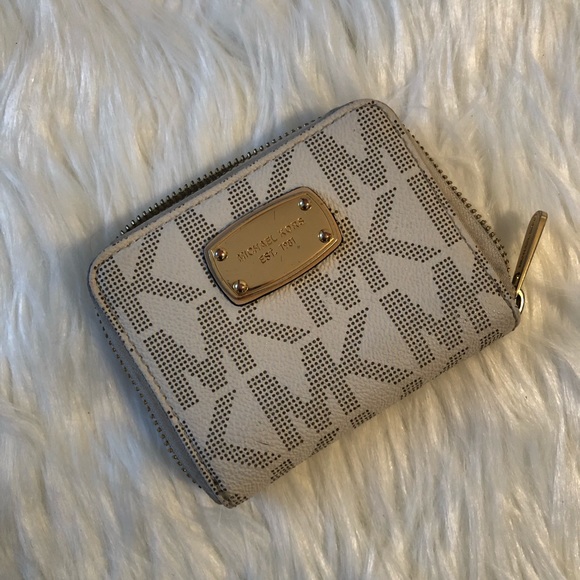 Michael Kors white logo wallet - Picture 1 of 7